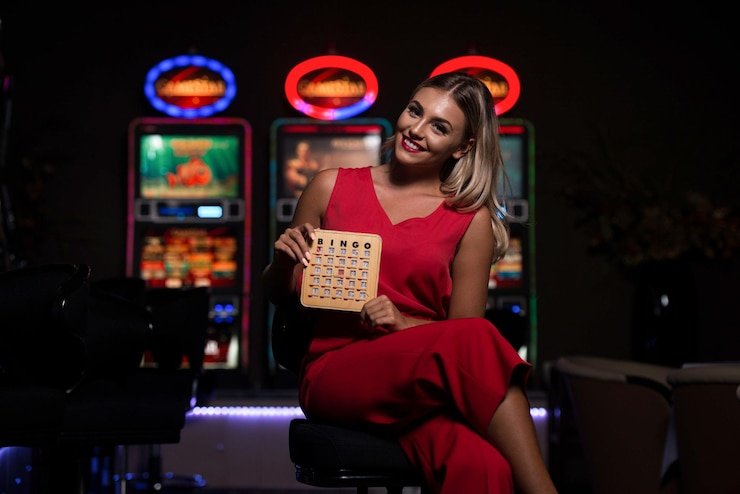 Tim customer support situs mahjong siap membantu melalui live chat dan email
